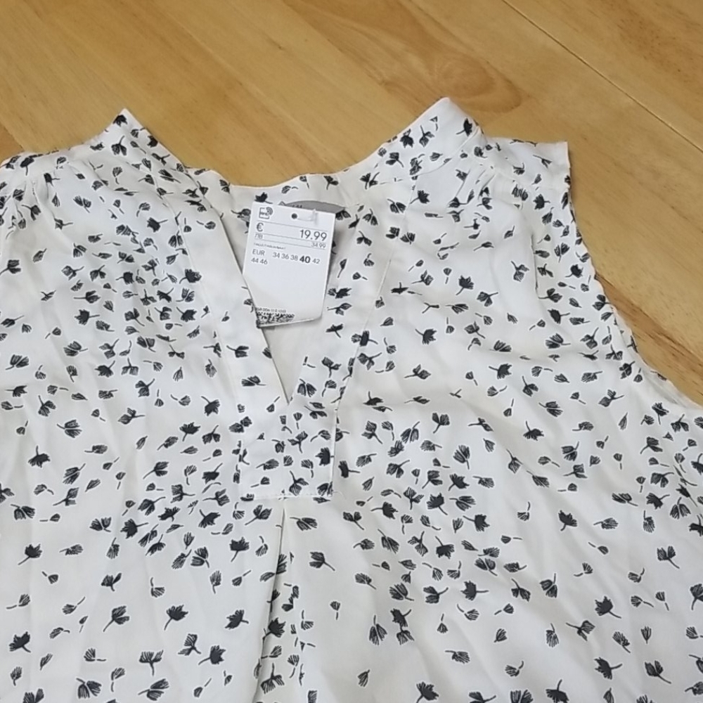 H&M dress - Picture 3 of 4